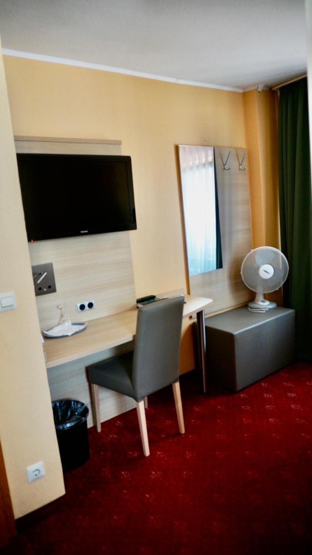 Hotel Hafner - Self Check-In Estugarda Exterior foto