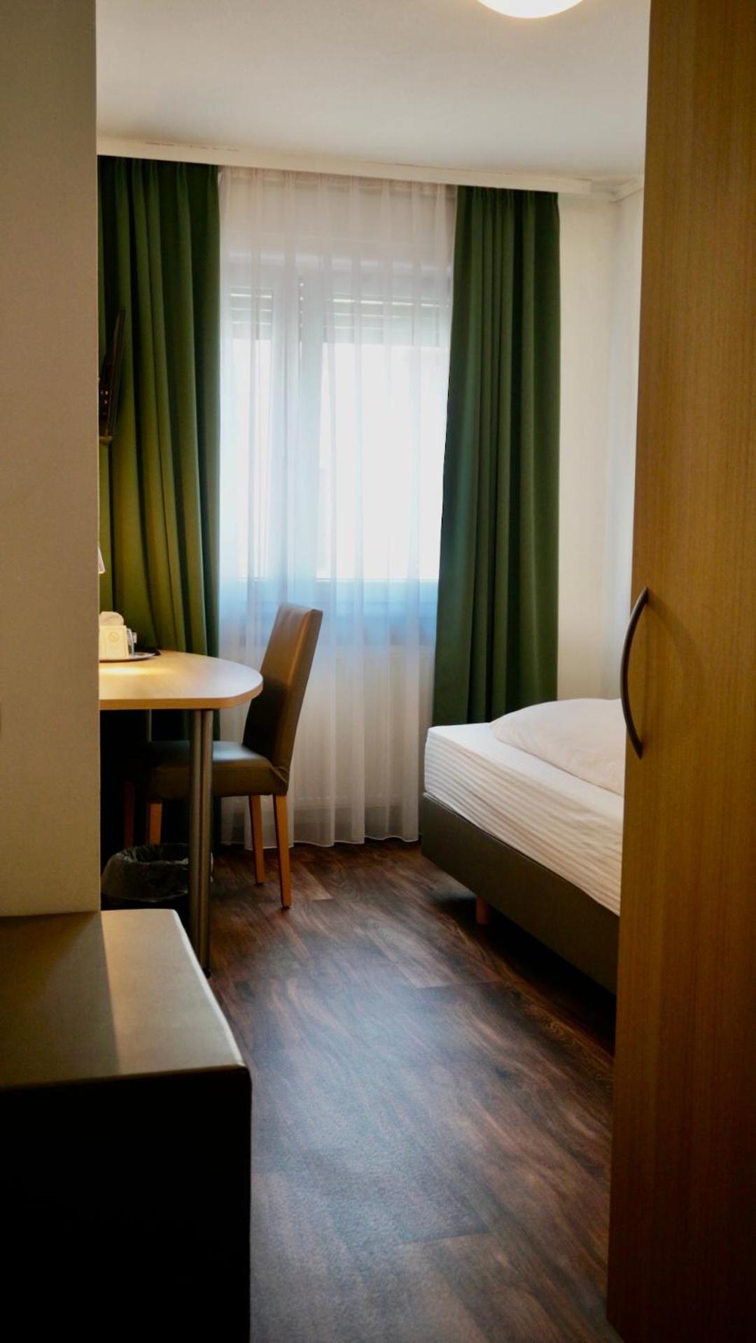 Hotel Hafner - Self Check-In Estugarda Exterior foto